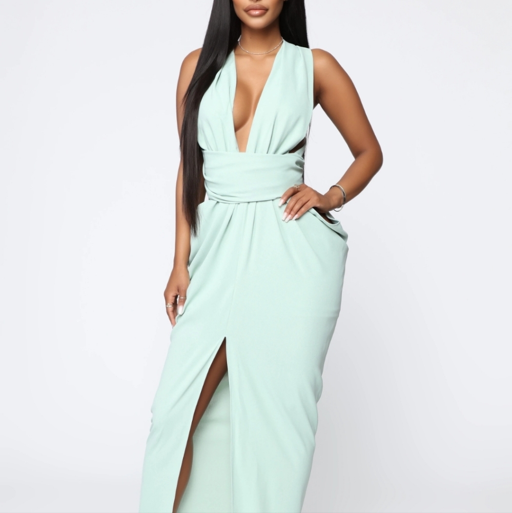 Dress - Picture 2 of 2